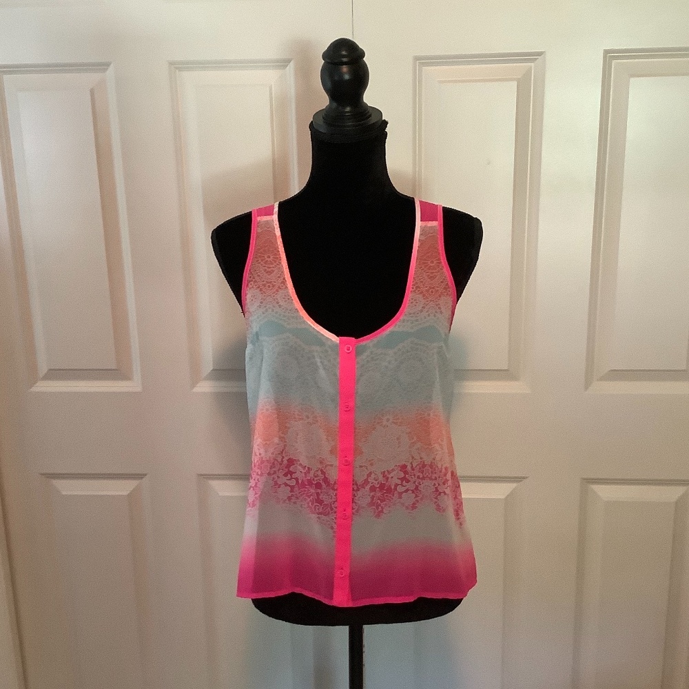 Women’s Top Size S